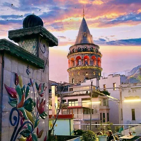 Nik's Taksim Стамбул